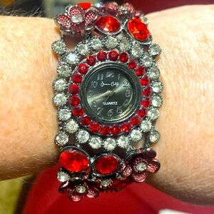 Dark silver ruby red bracelet watch